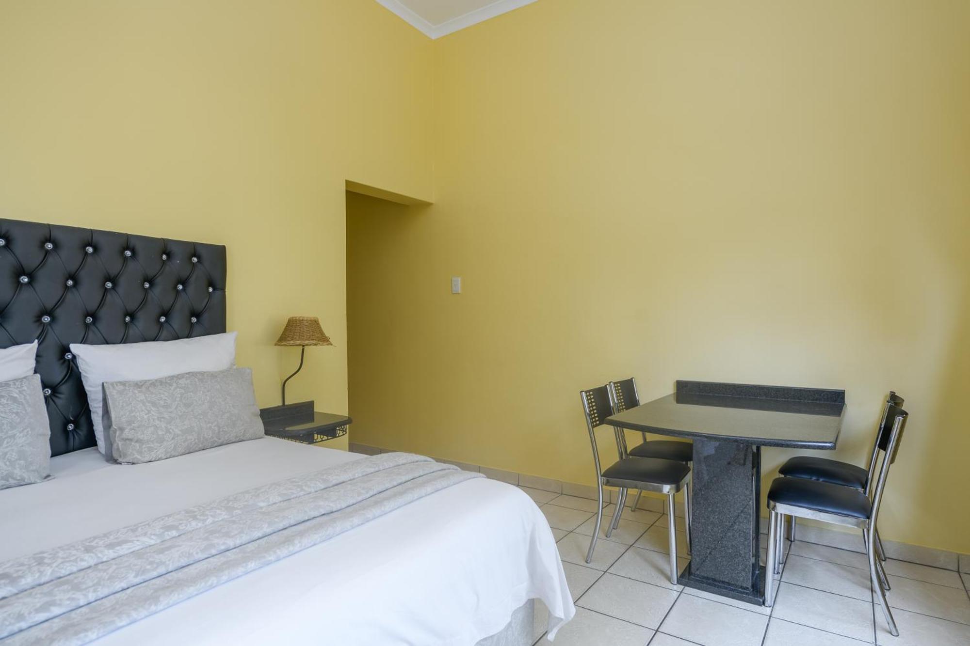 Ushaka Holiday Apartments Дурбан Номер фото